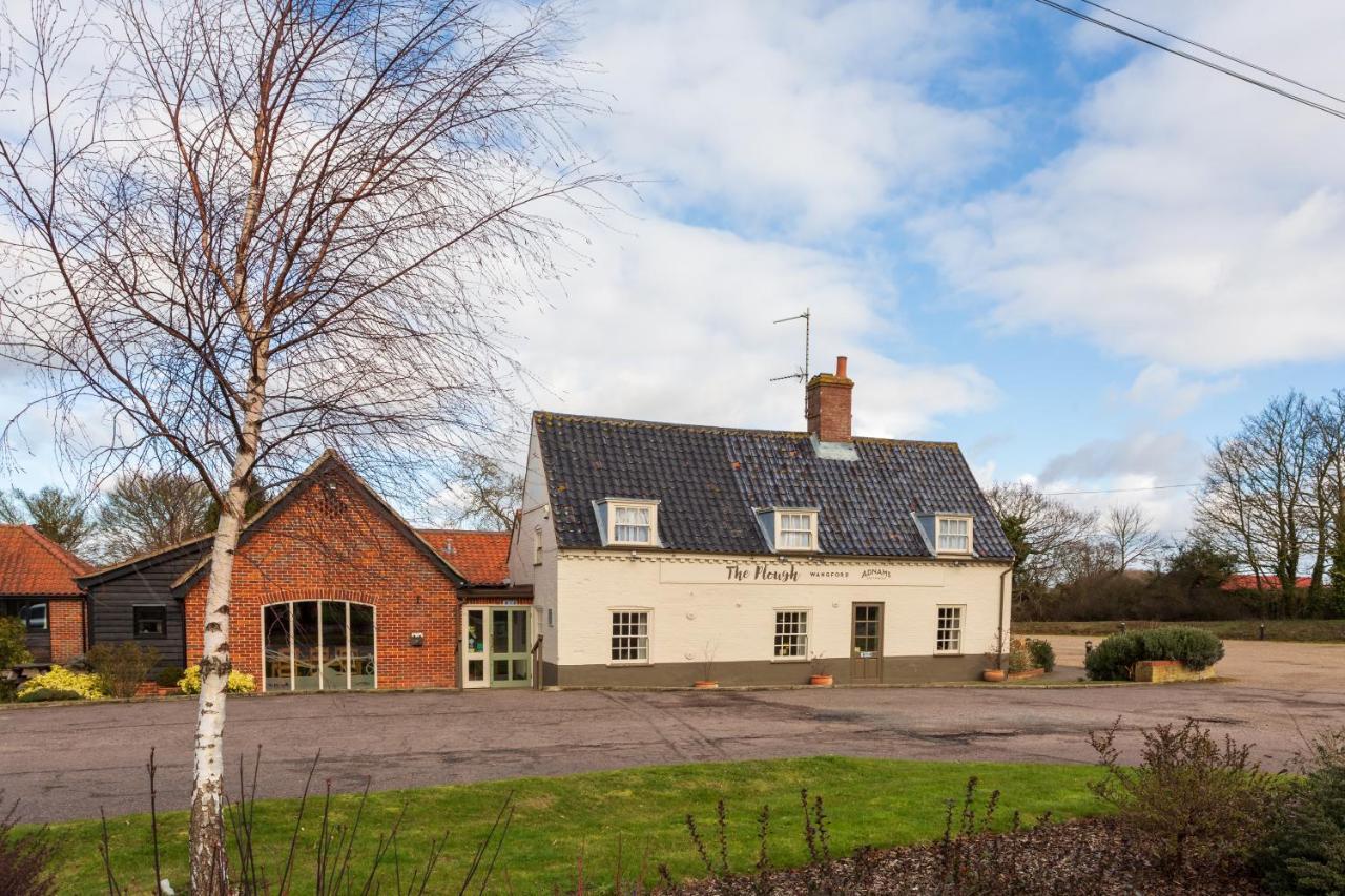 ホテル The Plough Wangford エクステリア 写真